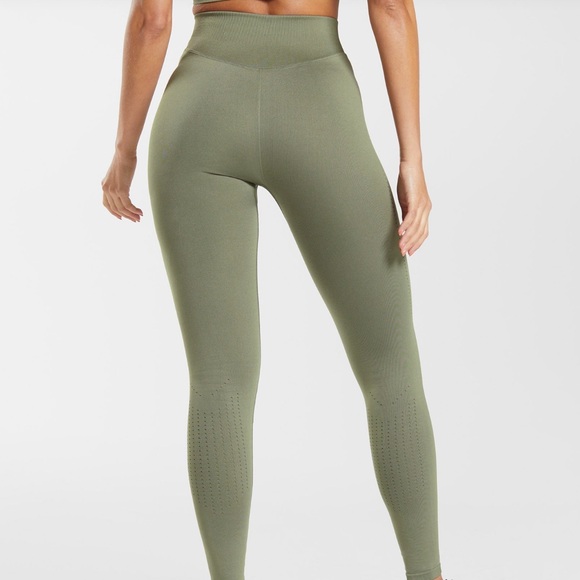 Gray Sports Bra and Leggings Set - Picture 6 of 7